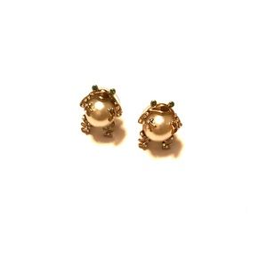 Betsey Johnson frog earrings